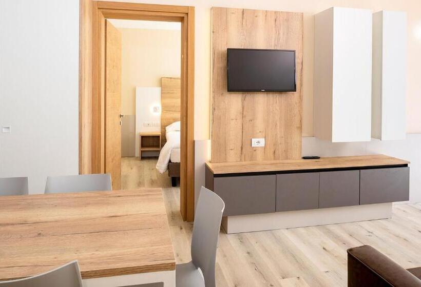 带1个卧室的高级公寓, Residence Parco Del Garda