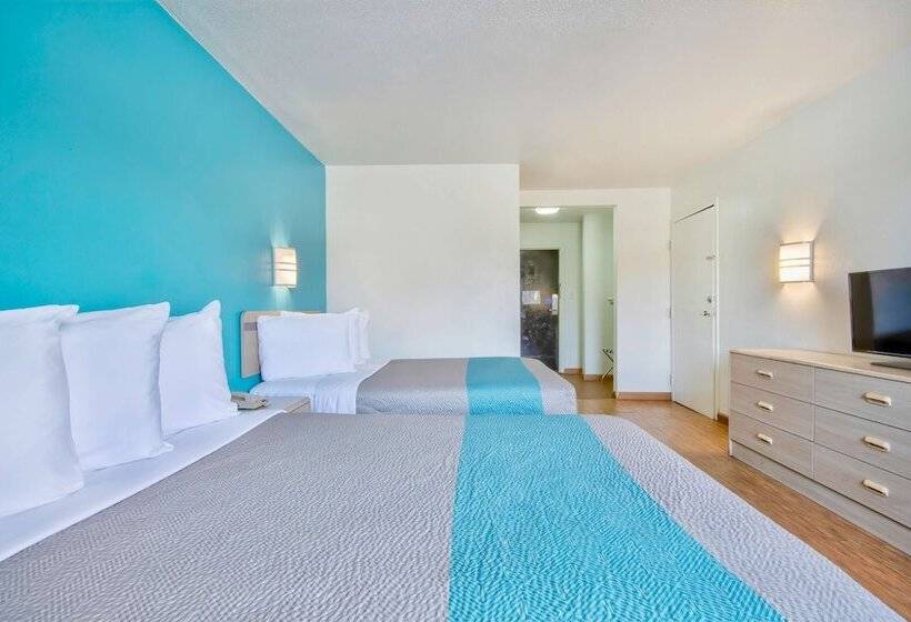 带2个双人床的标准工作室, Motel 6  Georgetown, Ky  Lexington North