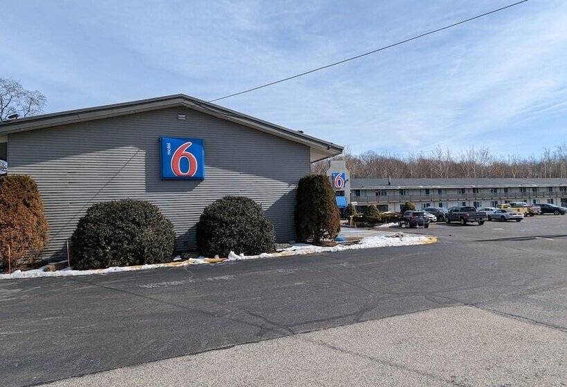 Номер Стандарт 2 Двуспальные Кровати, Motel 6 Leominster, Ma
