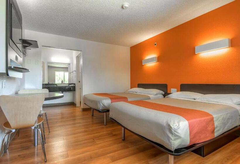 디럭스 4인 룸, Motel 6 san Diego, Ca  North