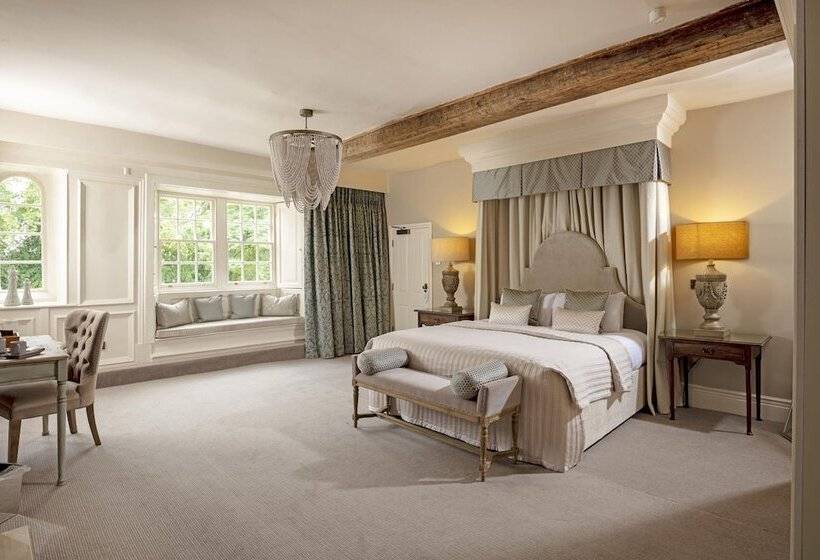 Номер Deluxe, Manor House