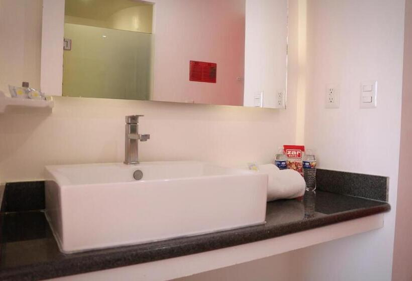 اتاق استاندارد با تخت بزرگ, Zar La Paz