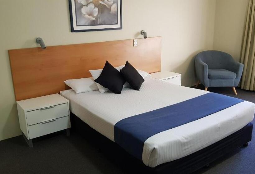 스탠다드 룸 주방구비, Nambour Heights Motel