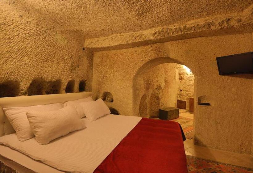 سوییت جونیور, Grand Cave Suites
