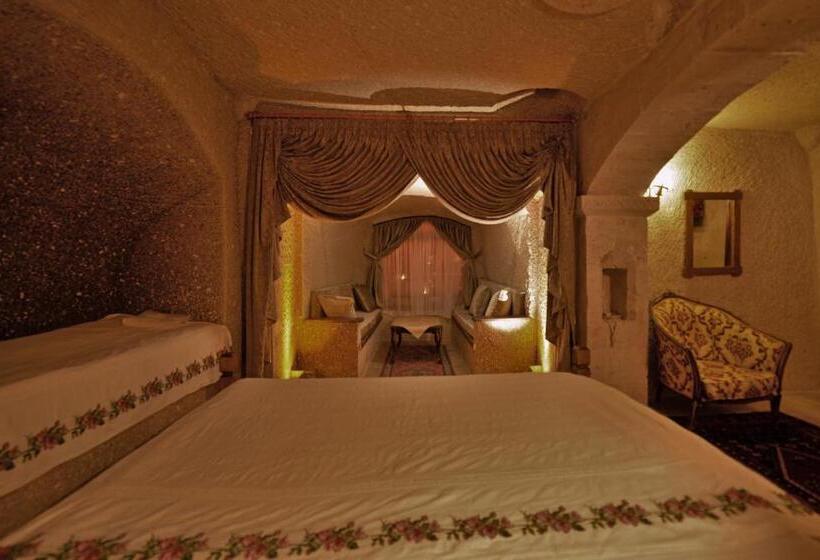 سوییت جونیور, Grand Cave Suites