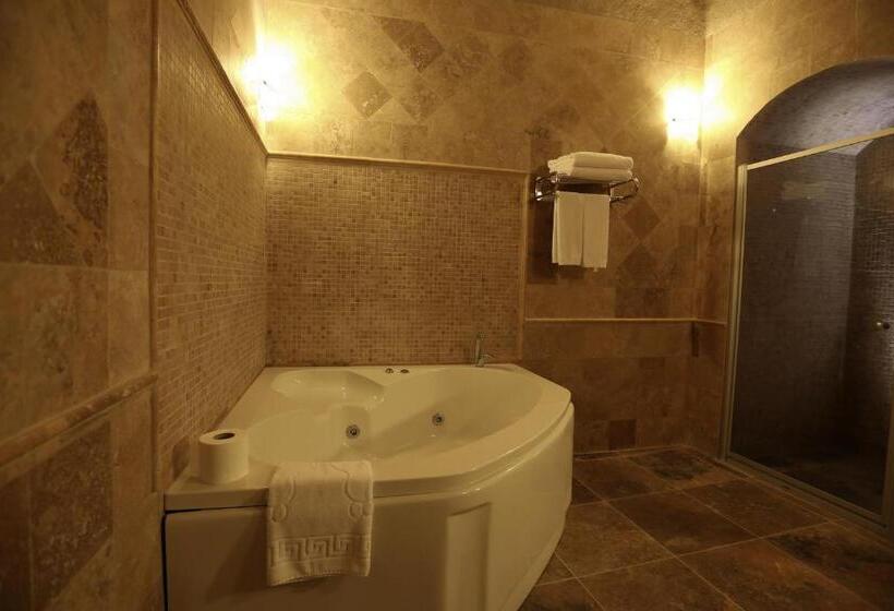 سوییت جونیور, Grand Cave Suites