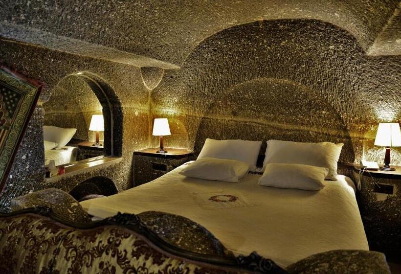 سوئیت با تخت بزرگ, Grand Cave Suites