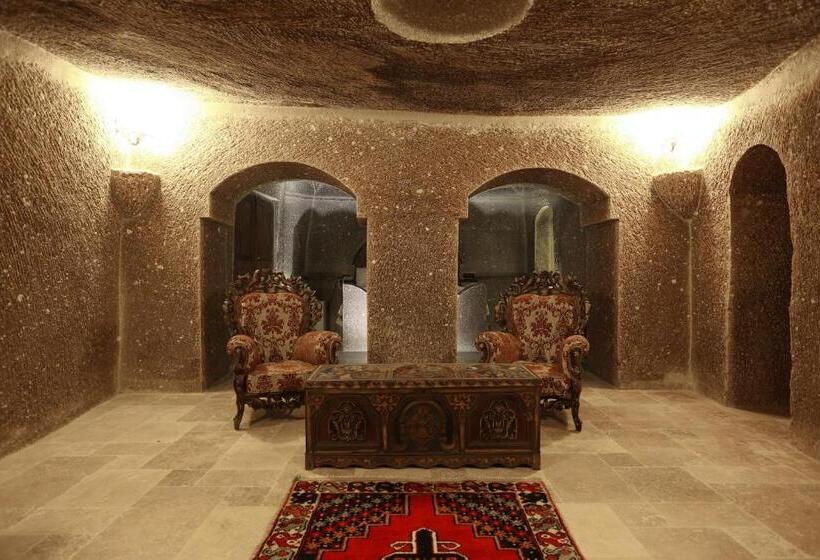 سوییت, Grand Cave Suites