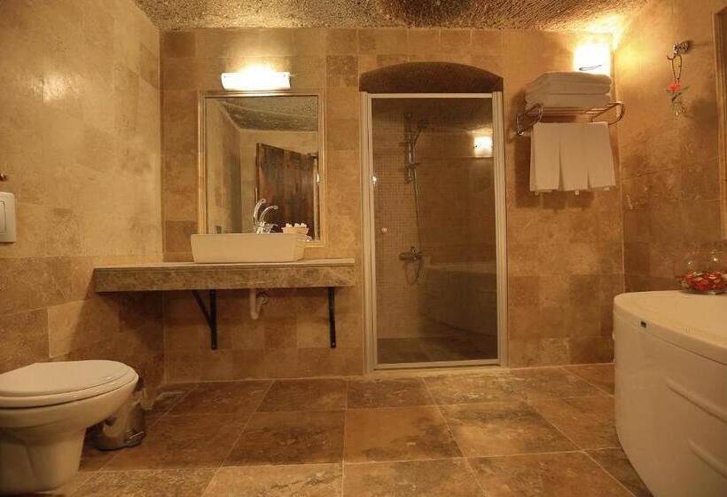 سوئیت کلاسیک, Grand Cave Suites