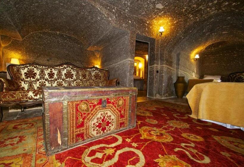 سوئیت با تخت بزرگ, Grand Cave Suites