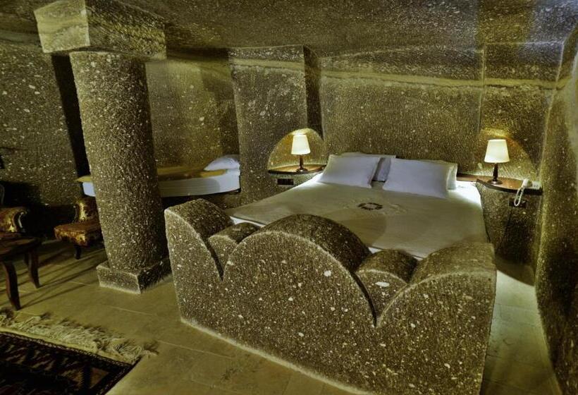 سوئیت با تخت بزرگ, Grand Cave Suites