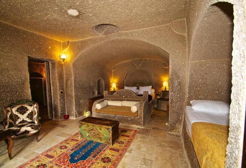 سوییت, Grand Cave Suites