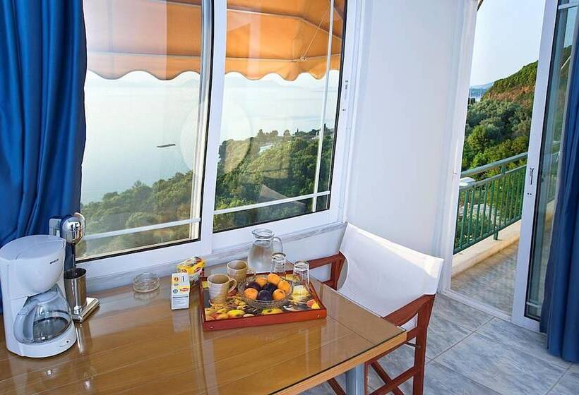 إستوديو قياسى مطل على البحر, Villa Magemenou