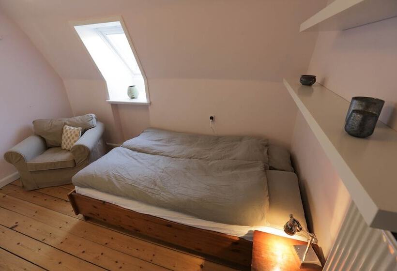 Номер Стандарт Совместная Ванная, Avalonbnb