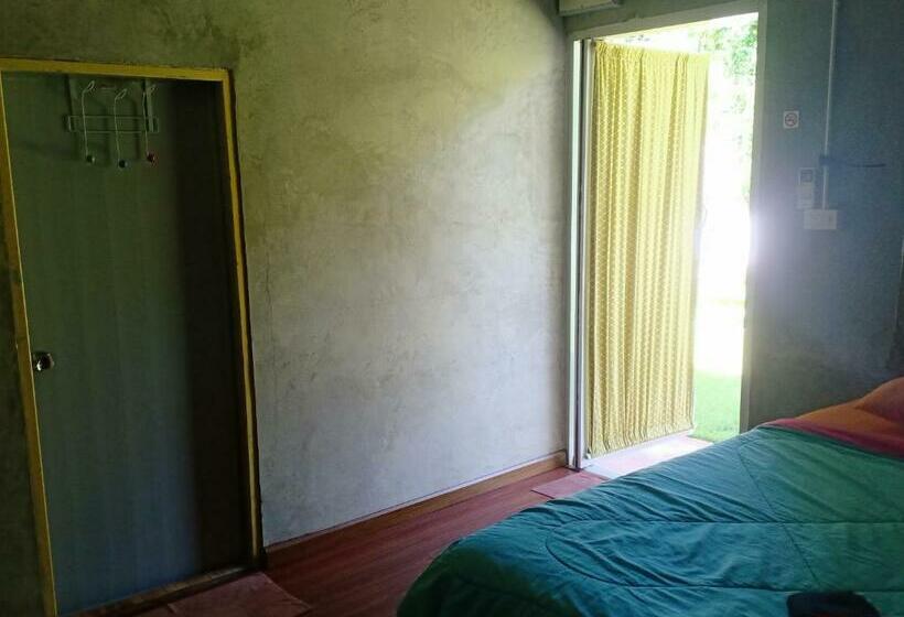 اتاق استاندارد, Koh Mak Homestay