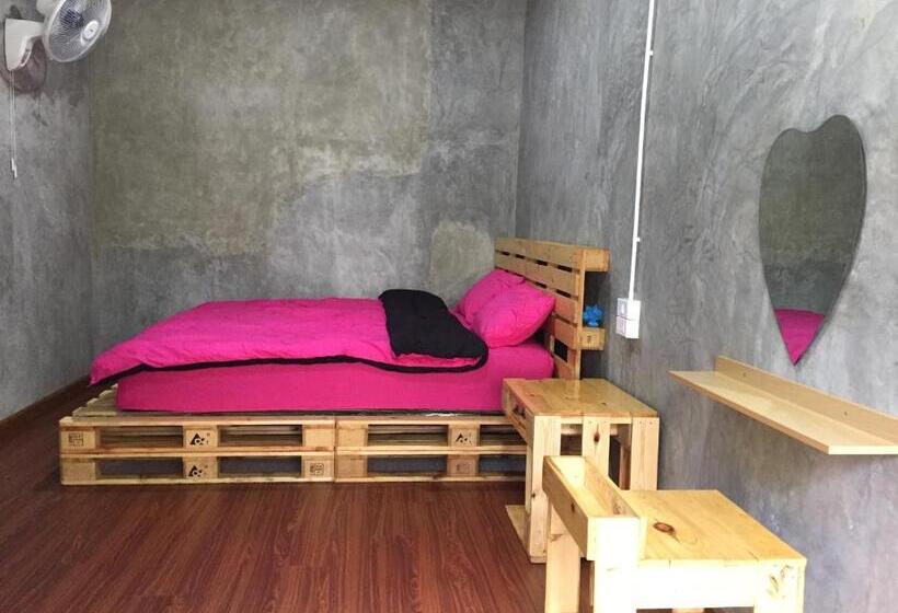 اتاق استاندارد, Koh Mak Homestay