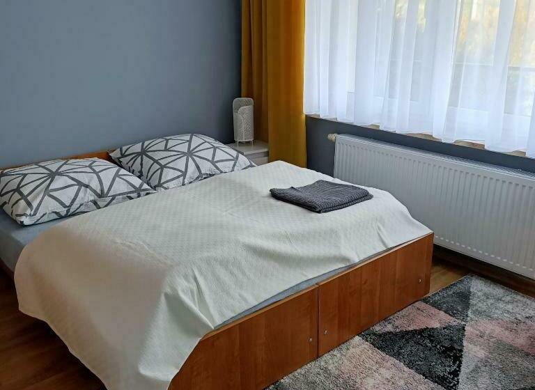 Quarto Estandar com Sacada, Willa Różana
