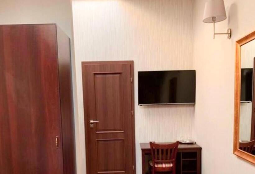 اتاق اکونومی, Grono Apartamenty
