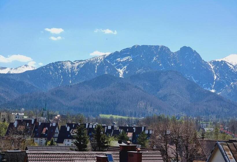 اتاق استاندارد با چشم‌انداز کوهستان, W Zakopanem Hej