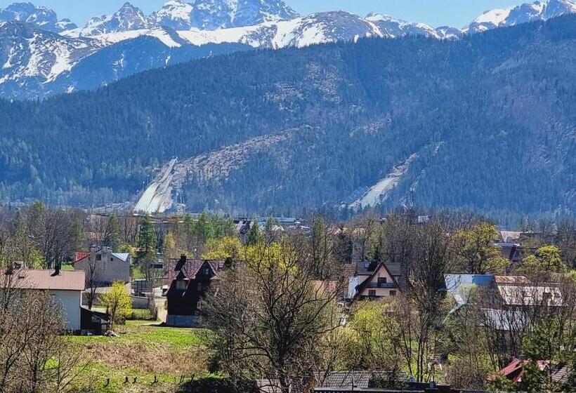 اتاق استاندارد با چشم‌انداز کوهستان, W Zakopanem Hej