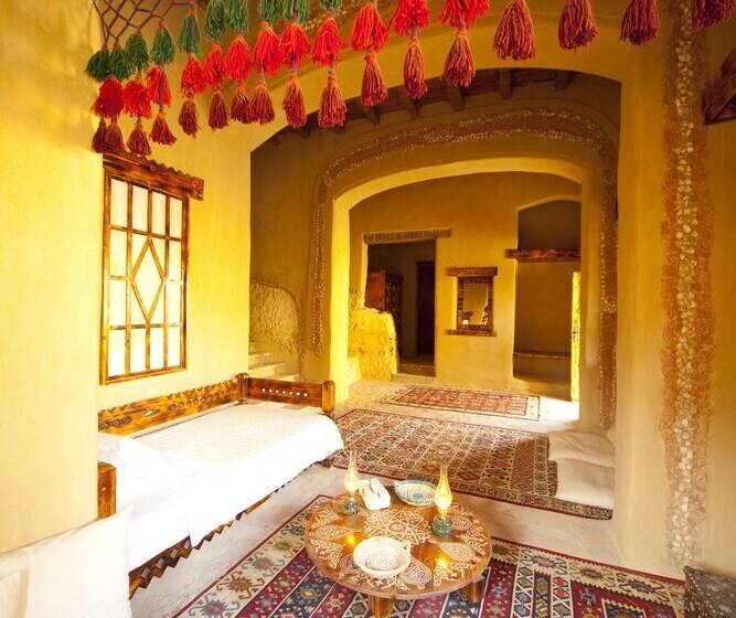 کلبه ییلاقی, Taziry Ecolodge & Sustainable Village