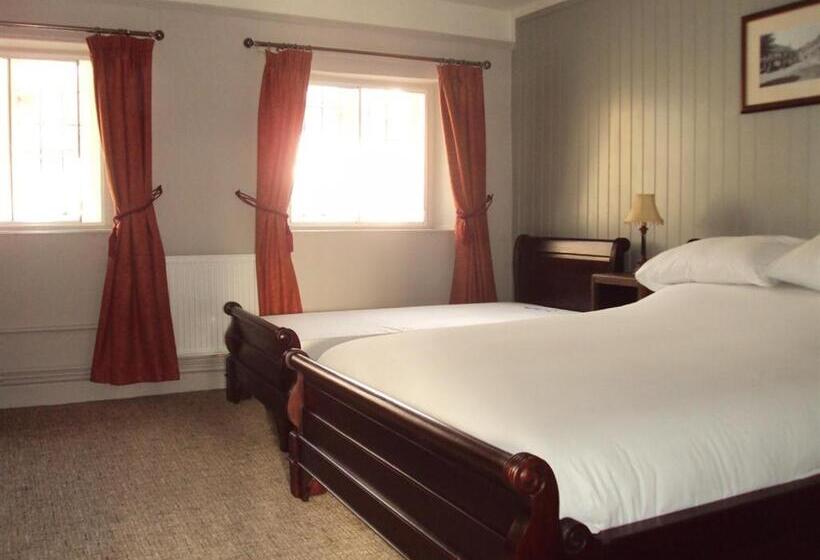 Четырехместный Номер Стандарт, The George Inn