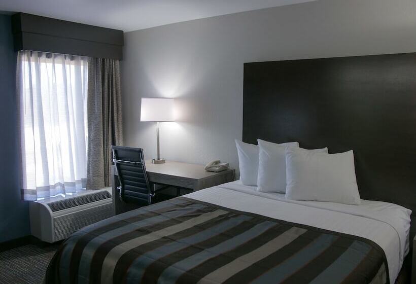 Номер Deluxe, Wingate By Wyndham Louisville Airport Expo Center