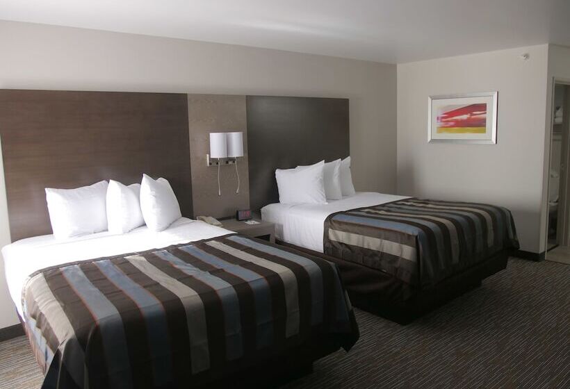 Номер Deluxe, Wingate By Wyndham Louisville Airport Expo Center