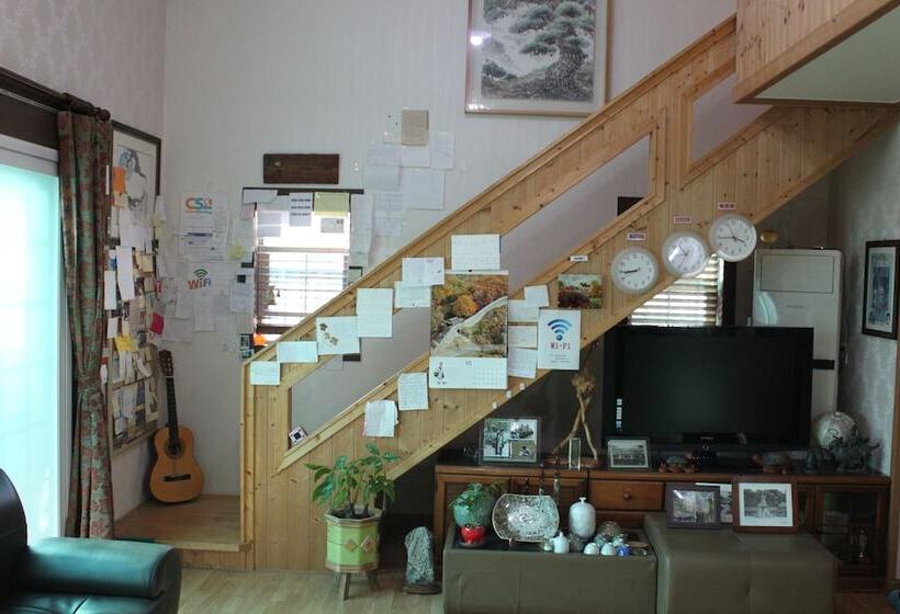 Номер Стандарт, Gyeongju Tavo Guesthouse