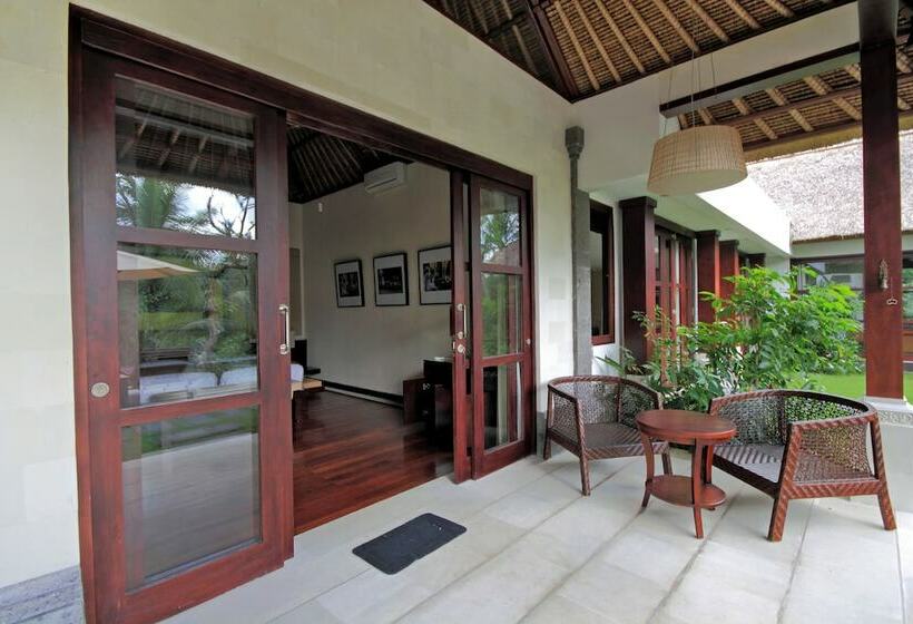 수영장이 있는 3베드룸 빌라, Villa Amrita