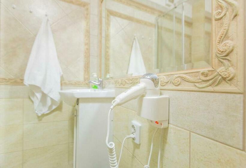 اتاق عادی, Kujawska Rooms