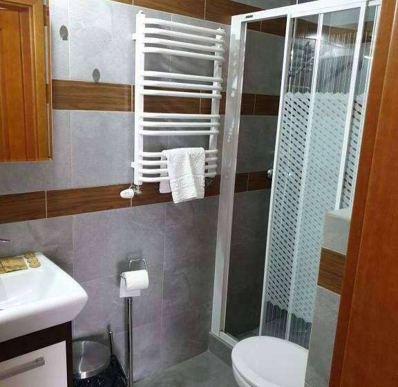 Трехместный Номер Стандарт с Балконом, Apartamenty Donald