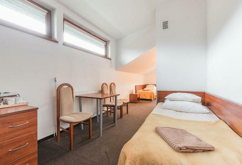 اتاق استاندارد چهار تخته, Wołosań B&b