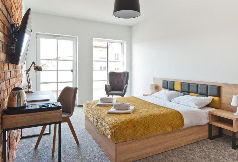 اتاق لوکس با بالکن, Apartamenty Gostyń