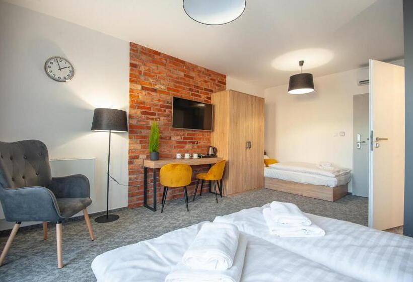 اتاق لوکس سه تخته, Apartamenty Gostyń