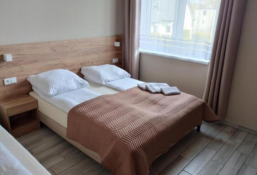 اتاق لوکس, Good Night Noclegi I Strefa Relaksu Dla Dorosłych