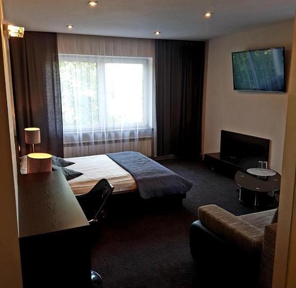 Номер Deluxe, Azymut Hotel & Restaurant