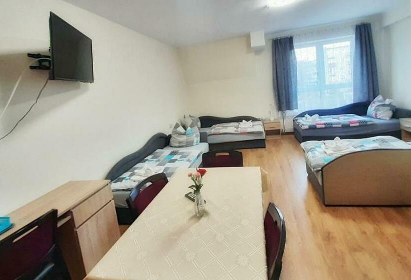 Четырехместный Номер Стандарт, Radomsko