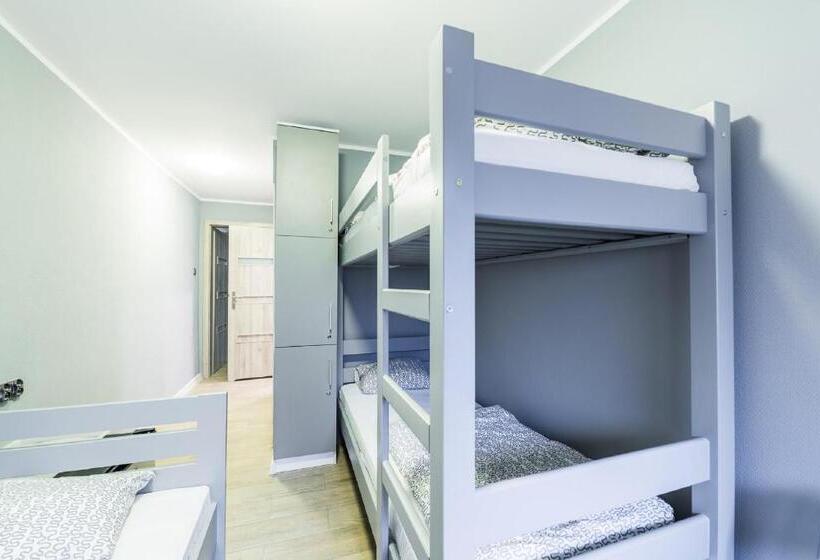 غرفة قياسية ثلاثية, Hostel Filip 2