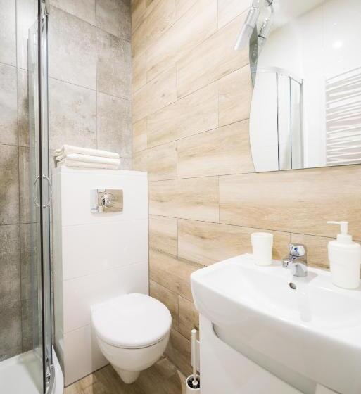 غرفة قياسية ثلاثية, Hostel Filip 2
