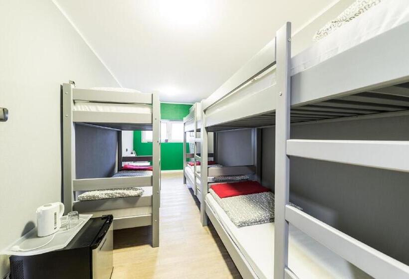 سرير فى غرفة مشتركه, Hostel Filip 2
