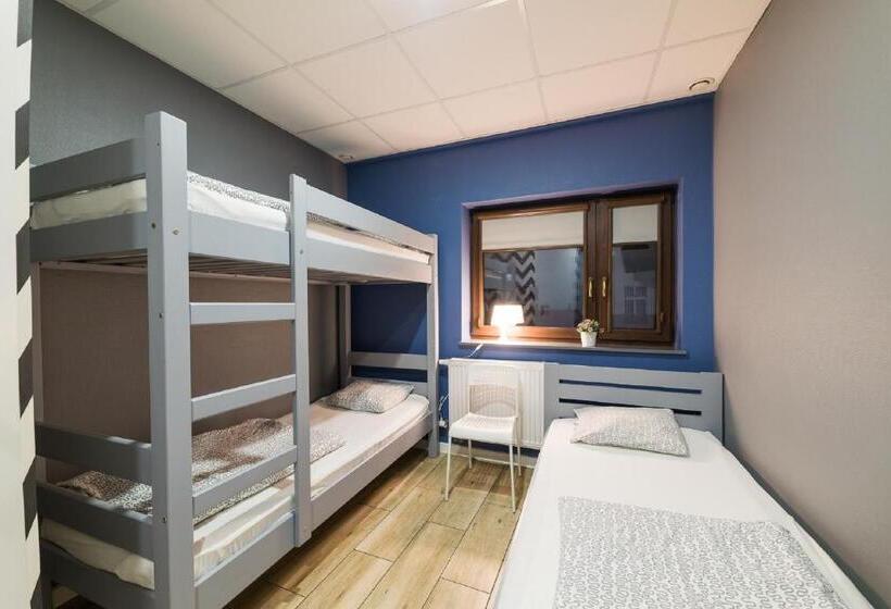 غرفة قياسية ثلاثية, Hostel Filip 2