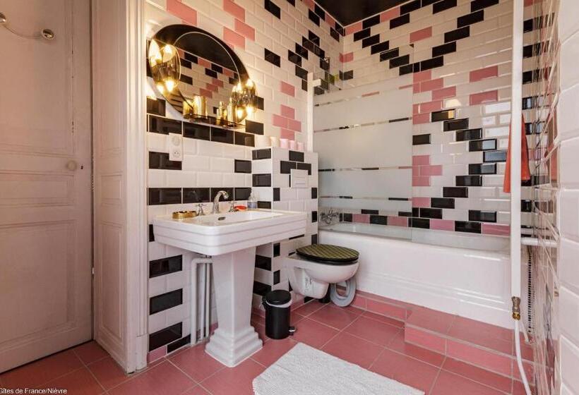 اتاق استاندارد, Bonjour Guesthouse