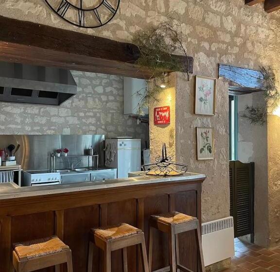 Дом 1 Спальня, Le Relais, La Dormance, Le Bois Dormant