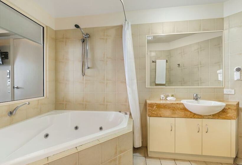 带2个卧室带海景的公寓, Raffles Mooloolaba