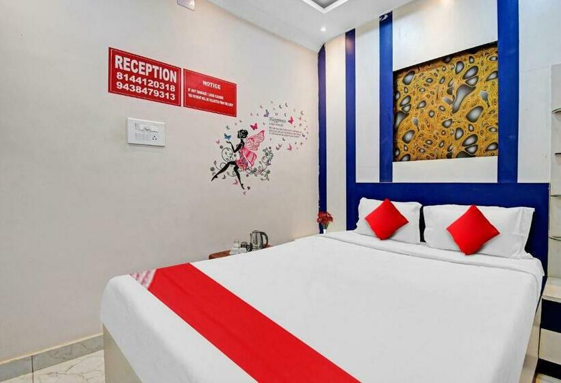 Quarto Triplo Clássico, Flagship Pratikshya A1 Residency