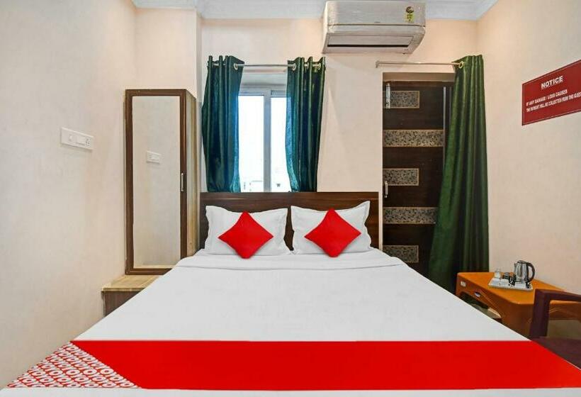 Quarto Triplo Clássico, Flagship Pratikshya A1 Residency