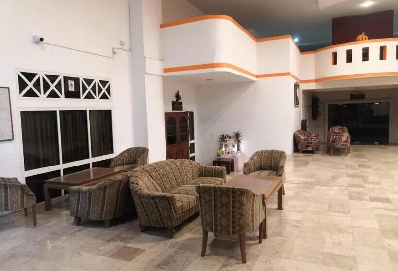 آپارتمان 1 خوابه, 7 Pool Condo Opposite The Train Station Near Old City And Nimman