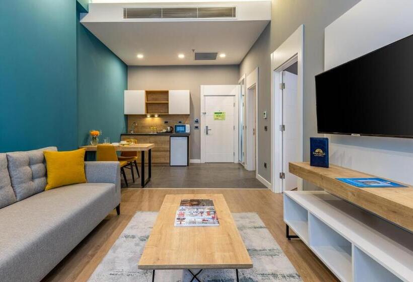 سوئیت با تخت بزرگ, Days Hotel By Wyndham Istanbul Esenyurt