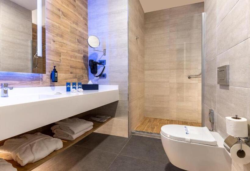 سوئیت با تخت بزرگ, Days Hotel By Wyndham Istanbul Esenyurt